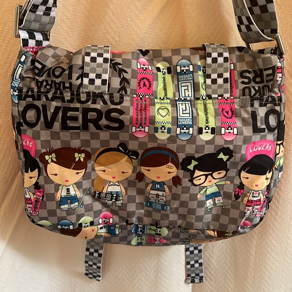Harajuku Lovers Messenger Bag - Picture 2 of 16